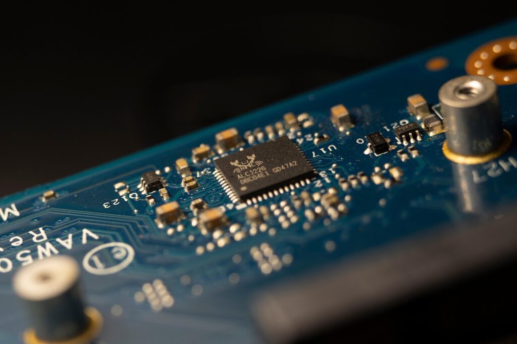 Nvidia’s China AI-chip share falls as Huawei closes gap, report finds