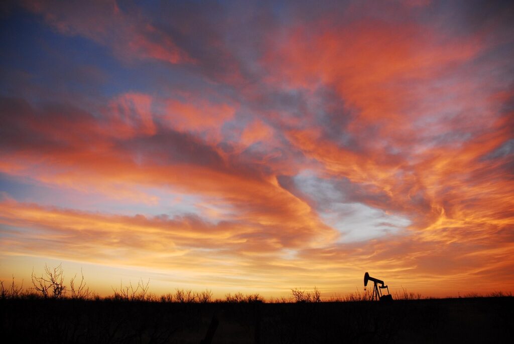 Oil ticks lower as Saudi defense minister meets with Iran’s president in Tehran to de-escalate Oil ticks lower as Saudi defense minister meets with Iran’s president in Tehran to de-escalate