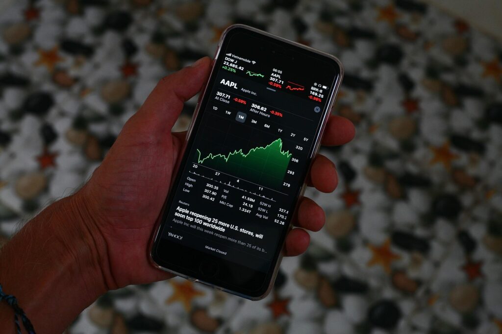 Why is SK Hynix stock sliding today?