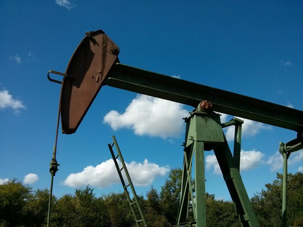 Oil majors face spending test from Iran war windfall cash