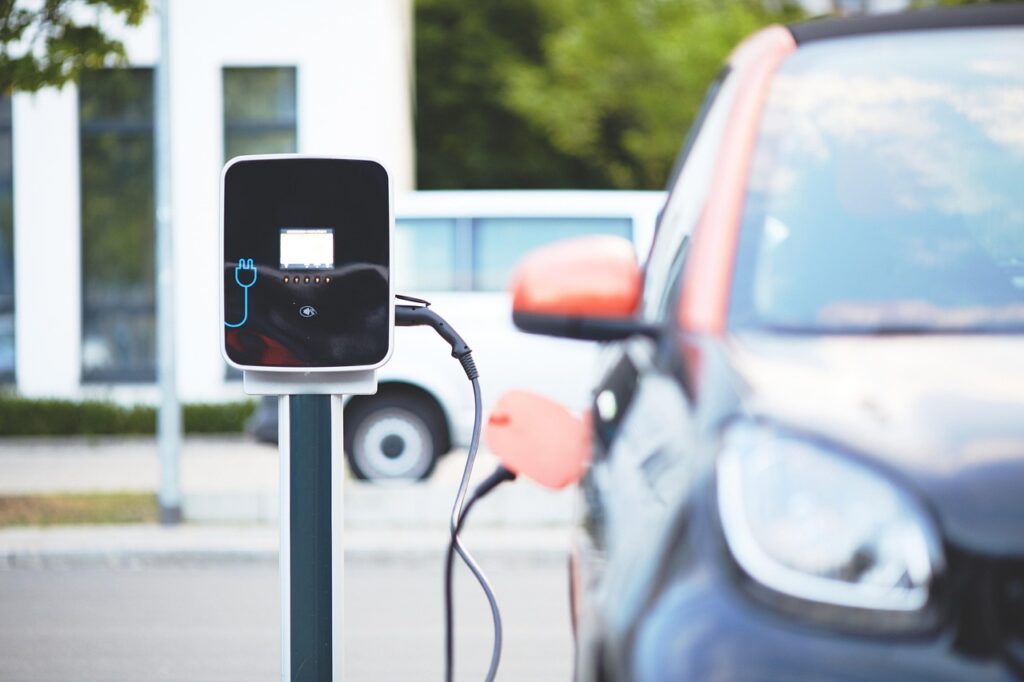 Tesla tests critical 4 support near breakdown zone: Live