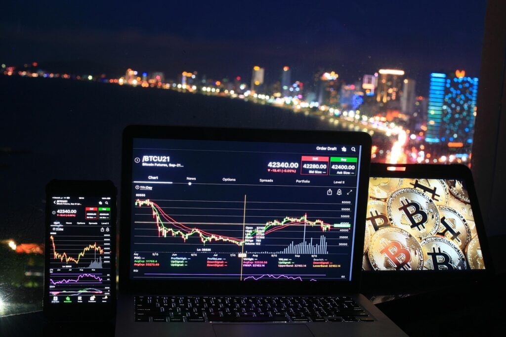 SK Hynix tests KRW 1,633,000 support after H&S breakdown: Live