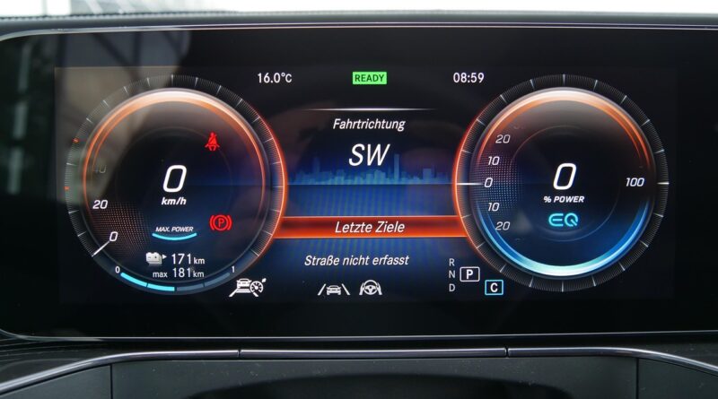 European, Chinese automakers launch product blitz at Paris car show in fight for market share