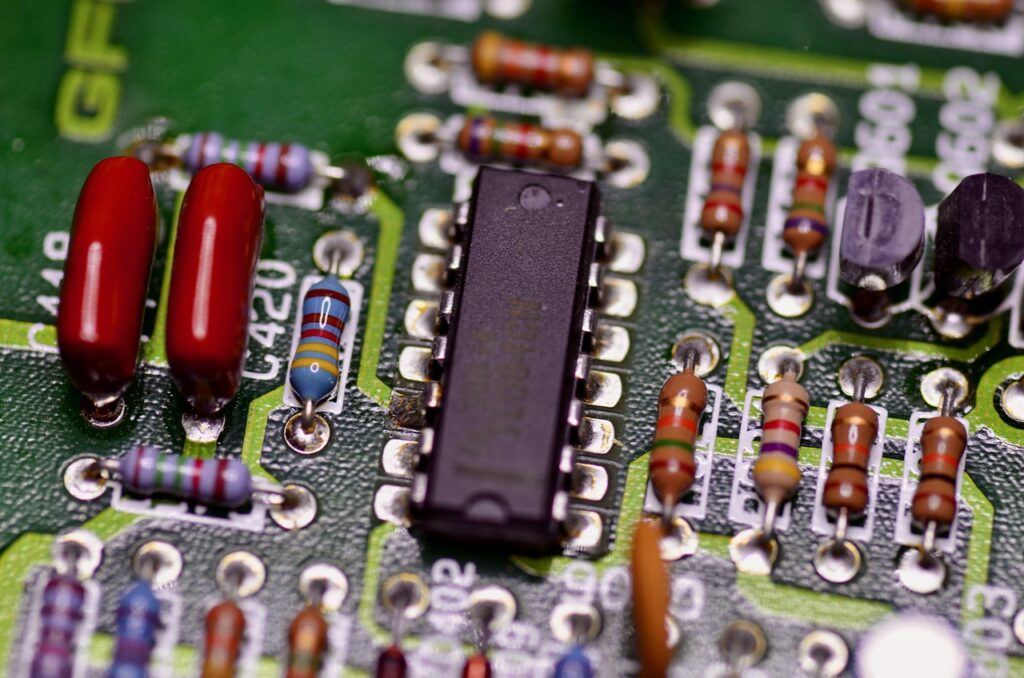 Semiconductor market to remain solid ‘at least through next year,’ South Korea finance minister says